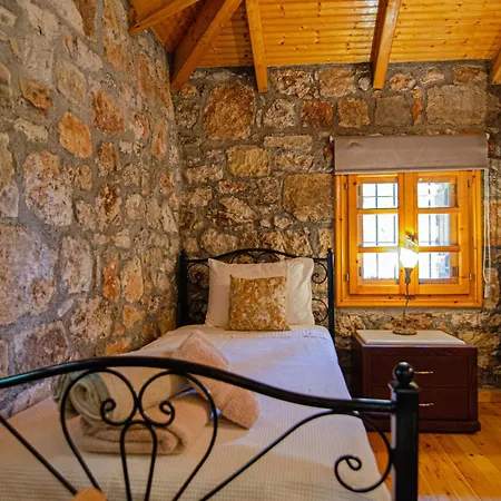 Kefalonian Luxury * Kástron