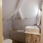 Kefalonian Luxury * Kástron