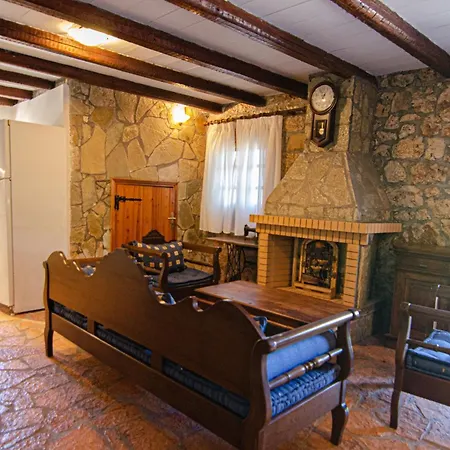 Kefalonian Luxury * Kástron