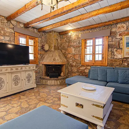 Kefalonian Luxury Kástron