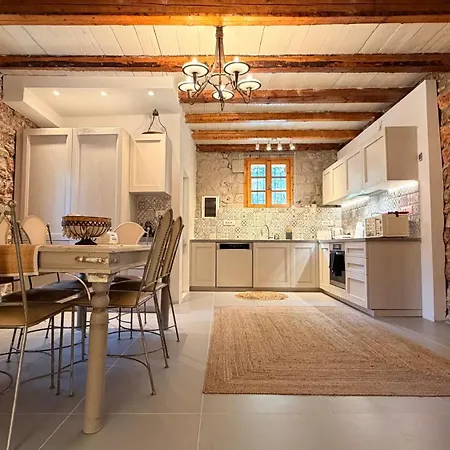 Kefalonian Luxury Κάστρο