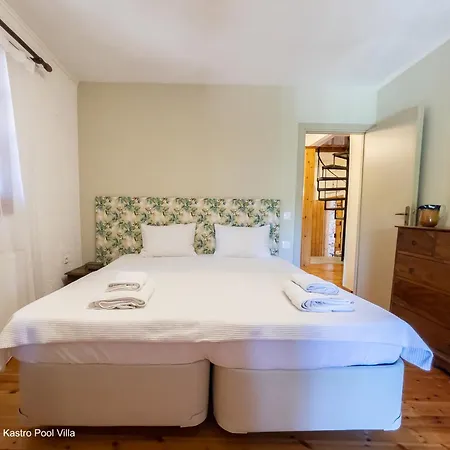 Kefalonian Luxury Villa Kastron (Kefalonia)